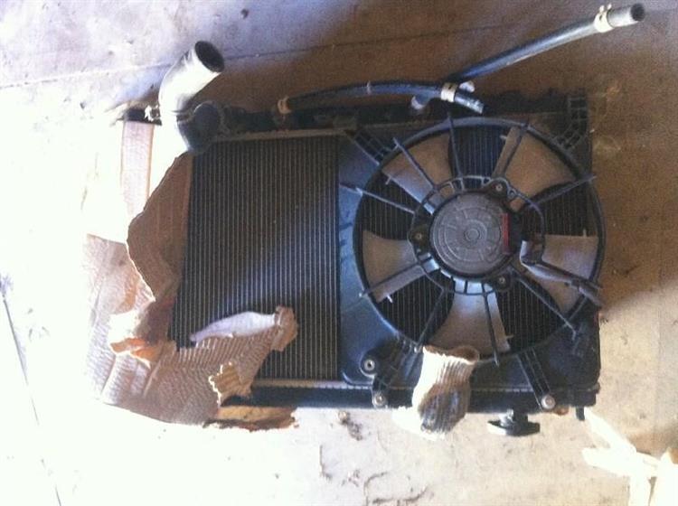 Радиатор основной Хонда Фит в Алейске 1288