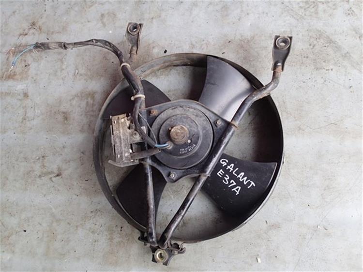 Вентилятор радиатора кондиционера Mitsubishi Galant