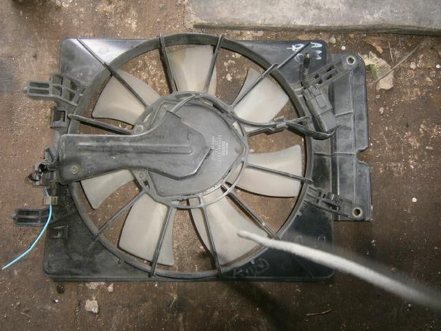 Диффузор радиатора Хонда СРВ в Алейске 24032