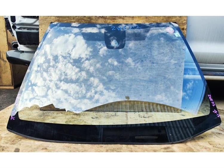 Лобовое стекло Тойота Королла в Алейске 255796