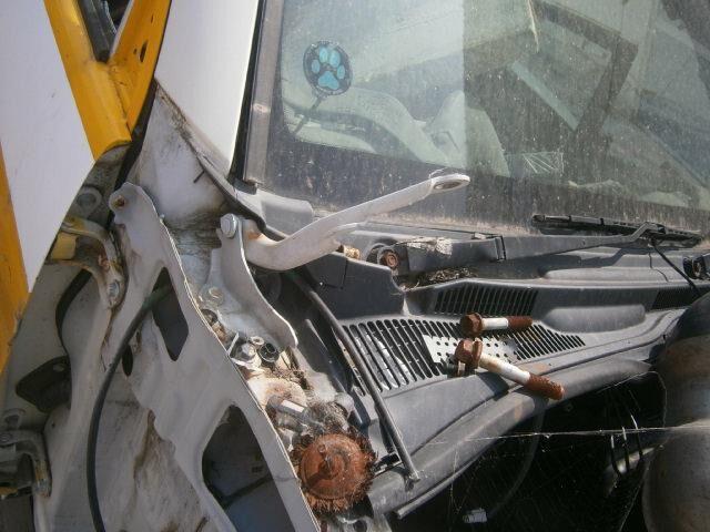 Решетка под лобовое стекло Тойота Хайлюкс Сурф в Алейске 29486