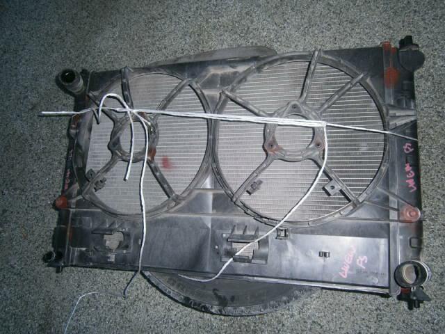 Диффузор радиатора Мазда МПВ в Алейске 31232