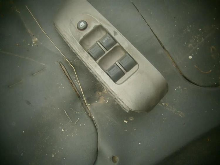 Блок упр. стеклоподъемниками Хонда Фит в Алейске 75001