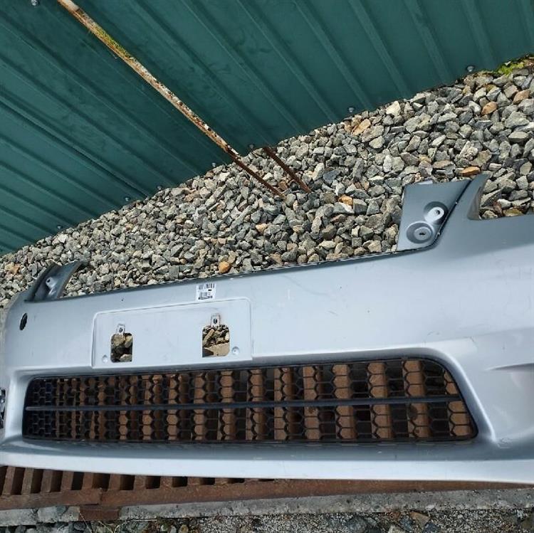 Решетка радиатора Тойота Марк Х Зио в Алейске 87545