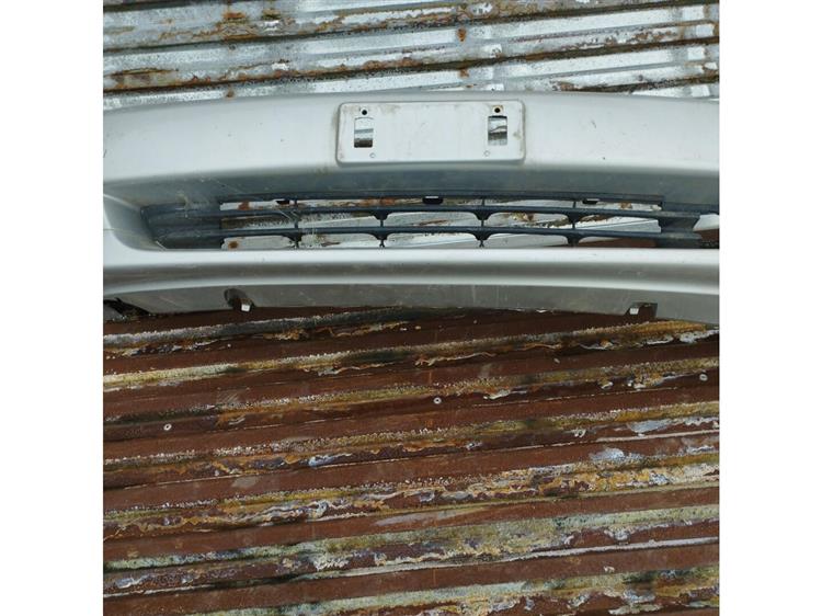 Решетка радиатора Тойота Платц в Алейске 91565